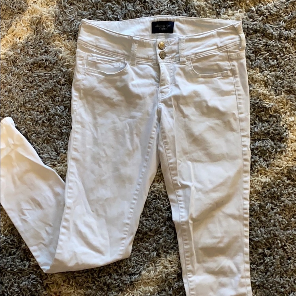 White American eagle jeans